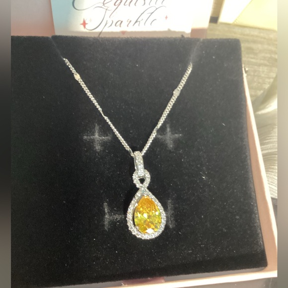💛Elegant “Yellow Canary CZ Diamond Teardrop Halo Silver Necklace - Picture 14 of 17